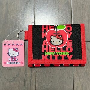 NWT Y2K Vintage 2003 Hello Kitty Apple New York Wallet